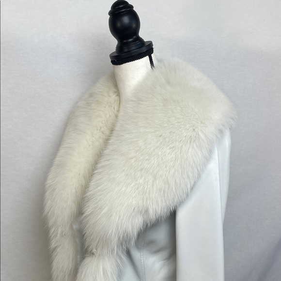 St. John fox fur leather Jacket with Fur trim - Picture 4 of 17